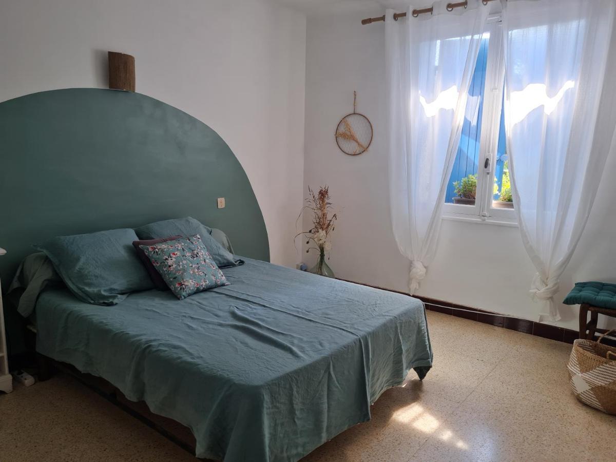 Maison Gemenos Luaran gambar