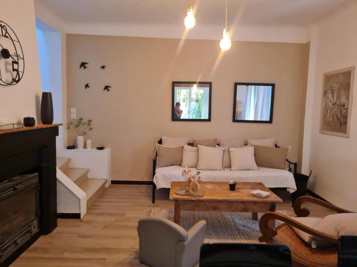 Maison Gemenos Luaran gambar